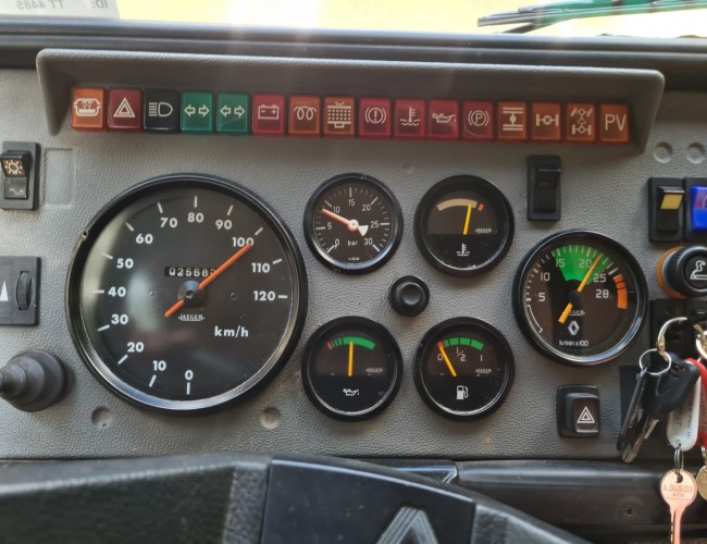 Renault 85 150 4x4 -Rally, Camper, Trail, 100 km p/u, Motor Tuning, Expedition, Fire TT 4485