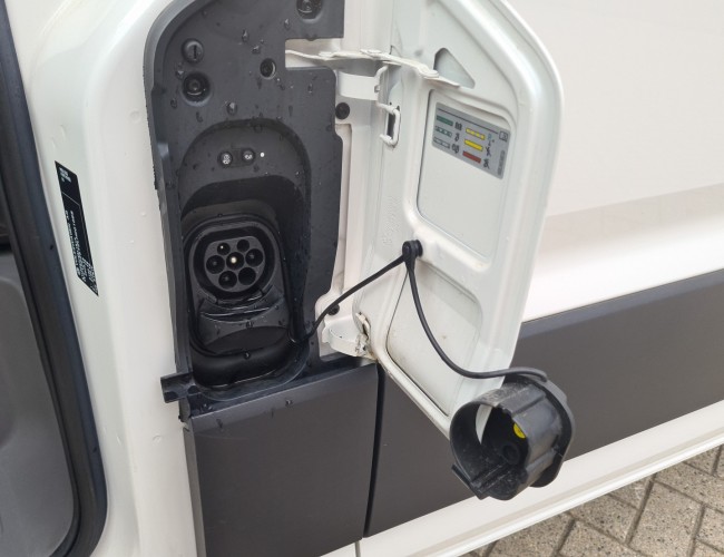 Volkswagen e-Crafter L3H2 - 100KW - Navi, Camera, Hoogdak, Elektrisch TT 4523