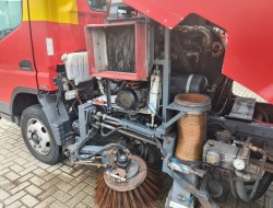 Mitsubishi Canter 7 C15 Brock SL140/2 Veegmachine,  Wegdekreiniger, Frontborstel, Kehrmachine TT 4576