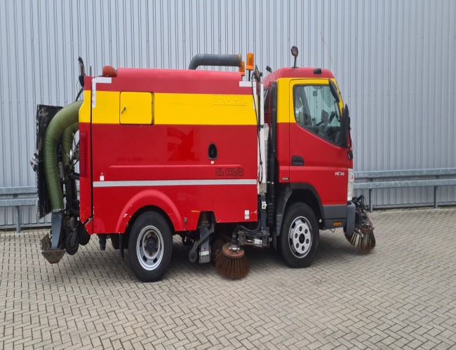 Mitsubishi Canter 7 C15 Brock SL140/2 Veegmachine,  Wegdekreiniger, Frontborstel, Kehrmachine TT 4576
