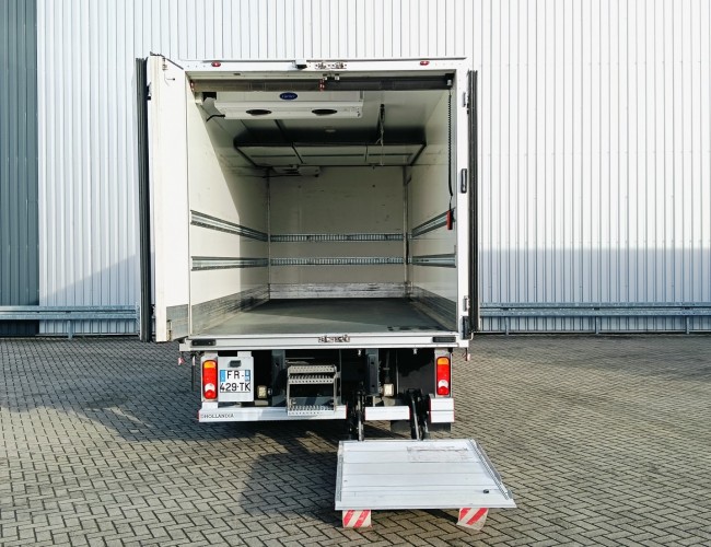 Renault D 210.12 Carrier Supra 850 MT, 2 Verdampers, Diepvries -30, Telma Rem - DHollandia Laadklep, LDW, Loadlift, TT 4782