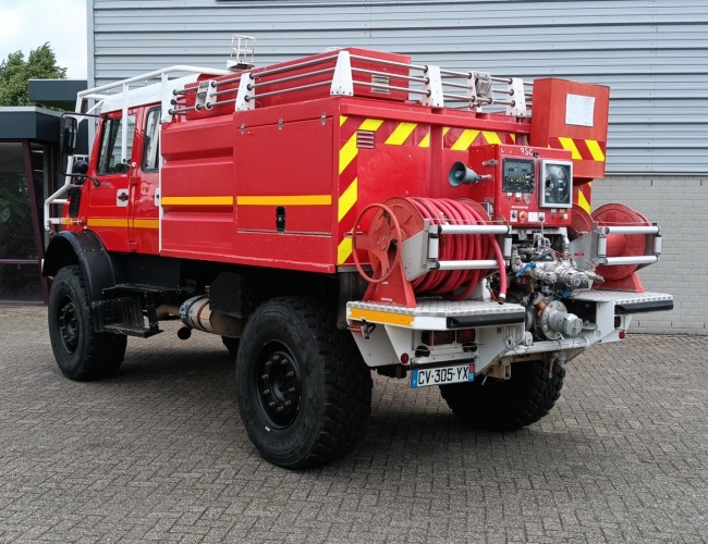 Mercedes-Benz Unimog U 5000 4x4 - (type 437.4) 4000 ltr - Feuerwehr Doppelkabine,Uberrollkafig - Rosenbauer - Expeditievoertuig, Camper TT 4836