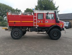 Mercedes-Benz Unimog U 5000 4x4 - (type 437.4) 4000 ltr - DAMAGED TRANSFER BOX - Winch, - Double cab, Crew cab, - Rosenbauer pump TT 4837