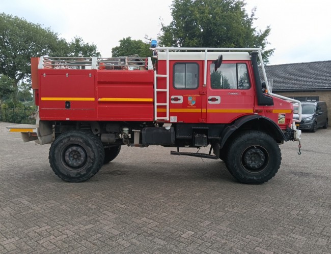 Mercedes-Benz Unimog U 5000 4x4 - (type 437.4) 4000 ltr - SCHADE TUSSENBAK -Lier, - Dubbelecabine, Crewcab, - Rosenbauer pomp TT 4837