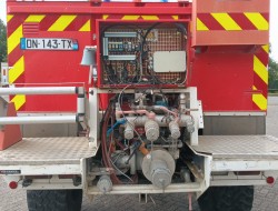 Mercedes-Benz Unimog U 5000 4x4 - (type 437.4) 4000 ltr - DAMAGED TRANSFER BOX - Winch, - Double cab, Crew cab, - Rosenbauer pump TT 4837