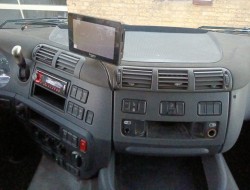 DAF FA CF 260 DHollandia Laadklep, Loadlift 2.000 kg, Schuifkap, Smart tacho TT 4885