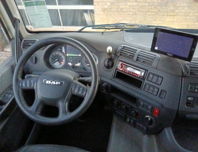 DAF FA CF 260 DHollandia Laadklep, Loadlift 2.000 kg, Slideroof, Smart tacho TT 4885