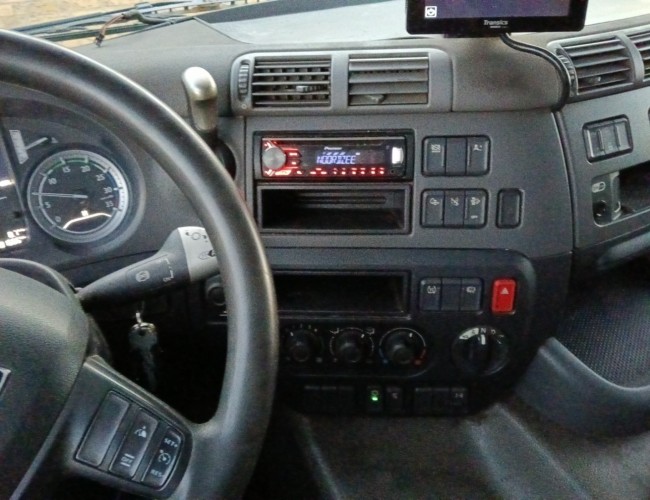 DAF FA CF 260 DHollandia Laadklep, Loadlift 2.000 kg, Schuifkap, Smart tacho TT 4885