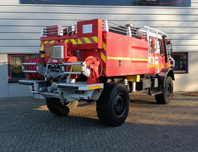 Unimog U 5000 Mercedes Benz -4x4 - (type 437.4) 4000 ltr -Wich -Feuerwehr Doppelkabine,Uberrollkafig - Camivar - Expeditievoertuig, Camper TT 4891