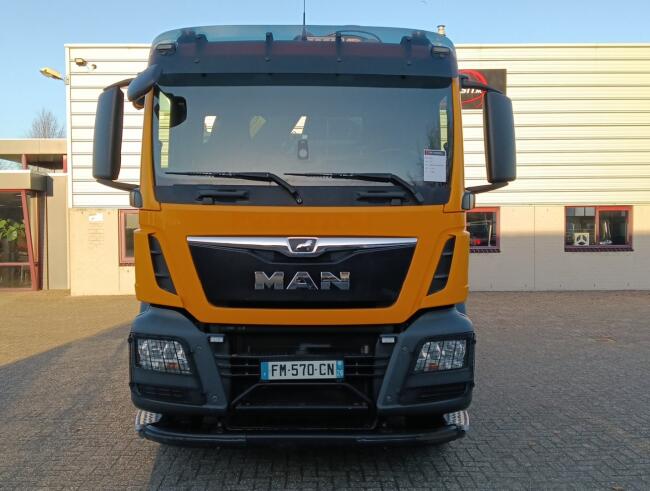 MAN TGS 35.420 8x2 - Fassi 29TM Kraan, Machine transporter, Oprijwagen, afsleepwagen 7.2T. lier TT 4882