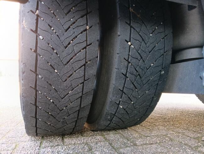 Mercedes-Benz Antos 1830 DHollandia Laadklep, Loadlift 1.500 kg, TT 4884