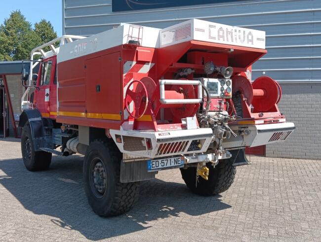 Mercedes-Benz Unimog U 5000 4x4 - (type 437.4) 4000 ltr -Lier, Winch -Feuerwehr Doppelkabine,Uberrollkafig - Camiva - Expeditievoertuig, Camper TT 4949