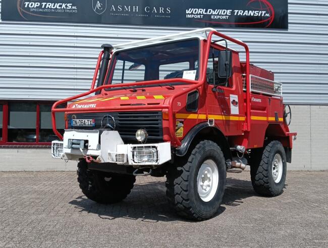 Mercedes-Benz Unimog U 1200