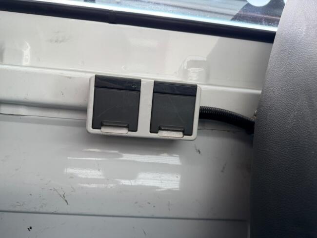 Peugeot Boxer Omvormer 220V - Nido - Open laadbak - Bedrijfswagen TT 4996