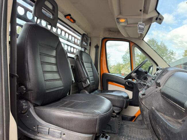Peugeot Boxer Omvormer 220V - Nido - Open laadbak - Bedrijfswagen TT 4996