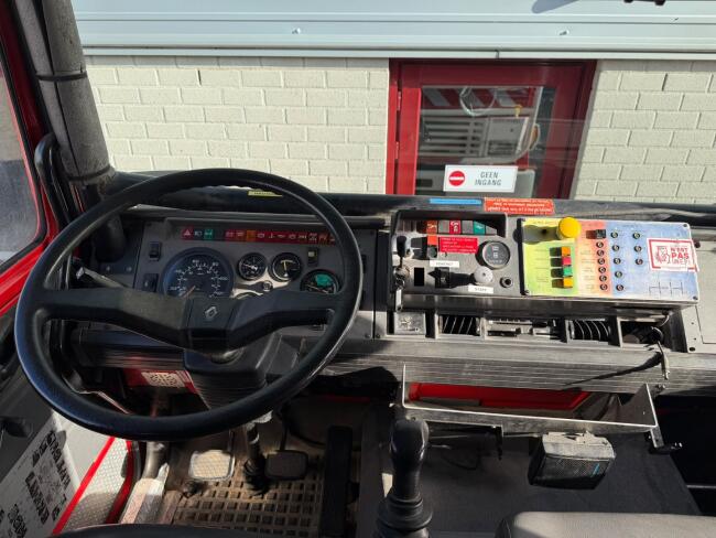 Renault M 210 Midliner 4x4 4x4 - 3.500 ltr watertank -Telma Brake - Rolbeugel -Brandweer -Feuerwehr -Fire brigade - Expeditie - Camper TT 5006